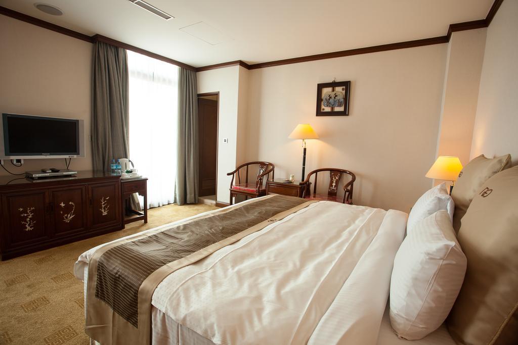 Rich Garden Hotel Taipei Exterior foto