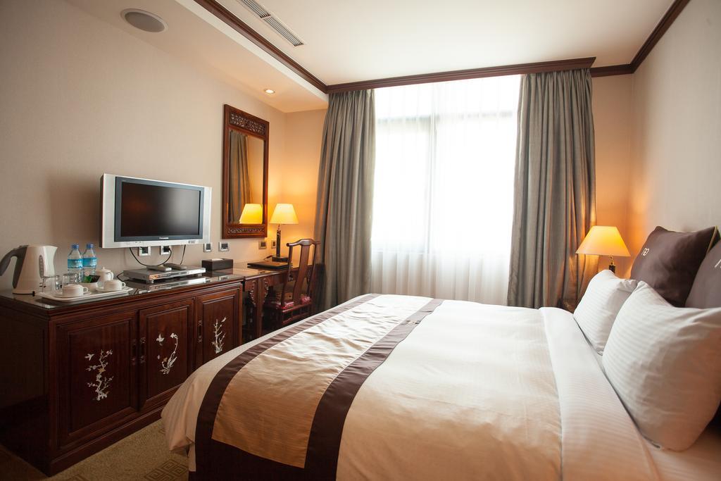 Rich Garden Hotel Taipei Exterior foto